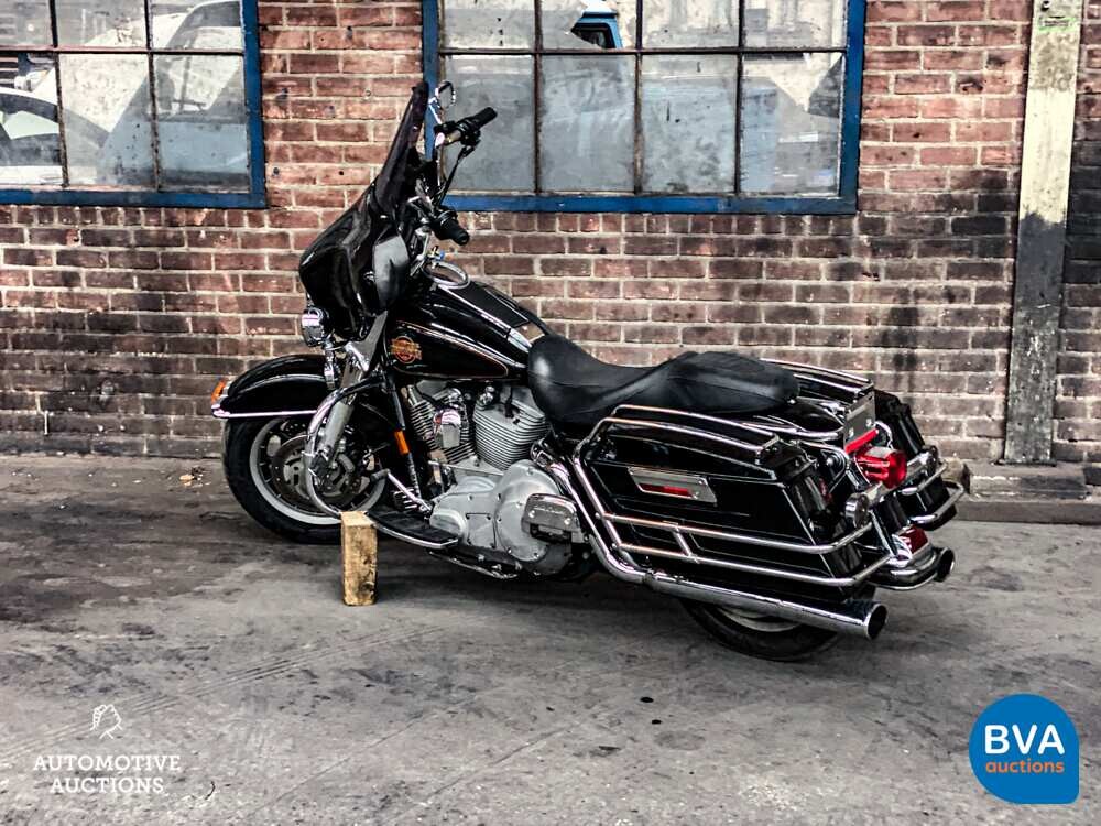 2002 Harley-Davidson FLHT Electra Glide Standard Cruiser 52 PS.