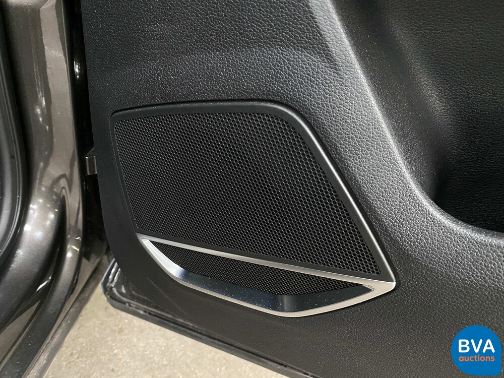 Audi RSQ3 Sportback Quattro 400PS 2022.