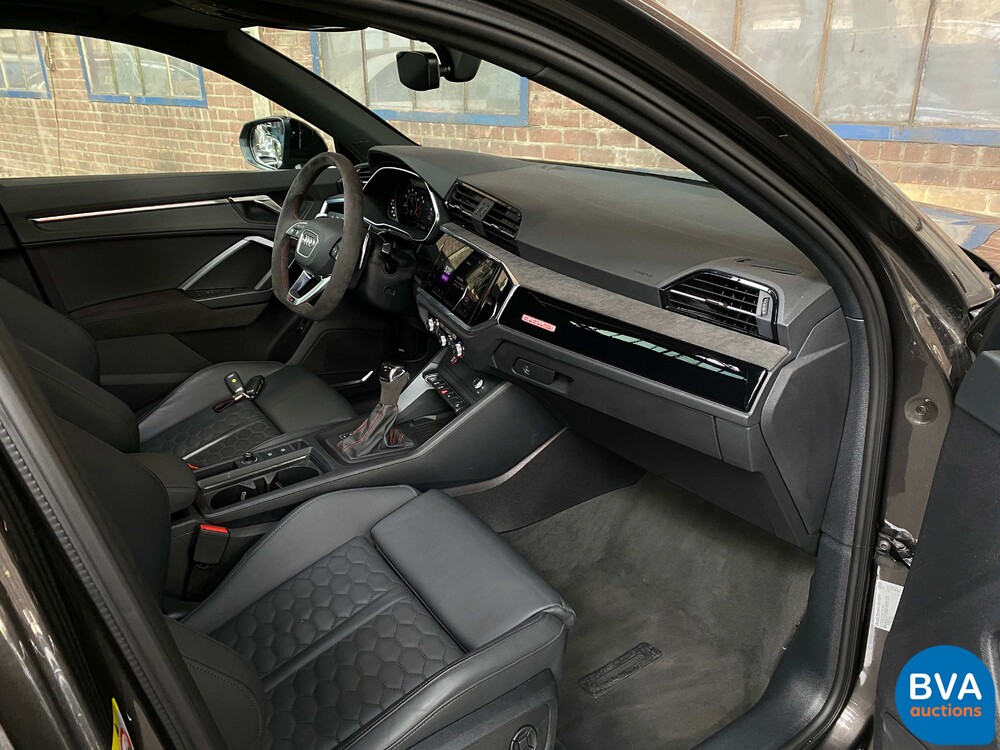 Audi RSQ3 Sportback Quattro 400PS 2022.