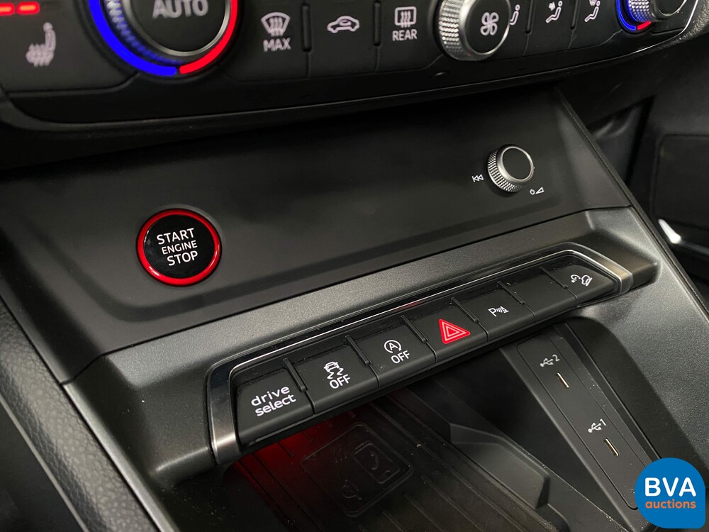 Audi RSQ3 Sportback Quattro 400PS 2022.