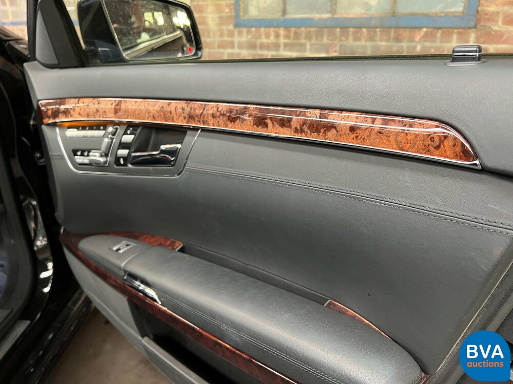 Mercedes Benz S600 Lang 5.5 V12 517pk -YOUNGTIMER-.