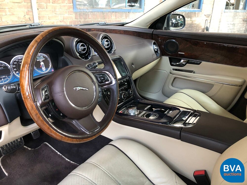 Jaguar XJ5.0 V8 SuperCharged Supersport LWB 510PS 2010 -Org. NL-, 51-NBN-4.