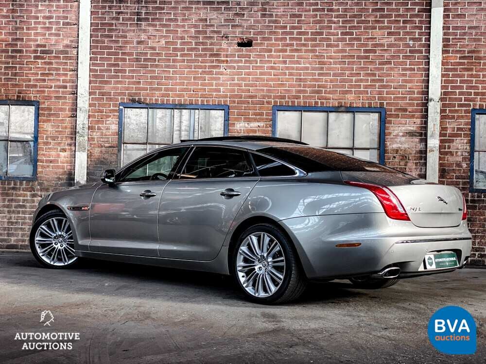 Jaguar XJ5.0 V8 SuperCharged Supersport LWB 510PS 2010 -Org. NL-, 51-NBN-4.