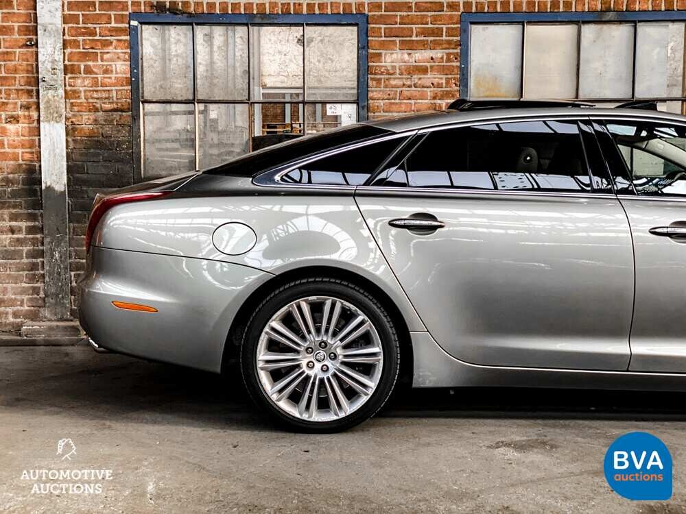Jaguar XJ5.0 V8 SuperCharged Supersport LWB 510PS 2010 -Org. NL-, 51-NBN-4.