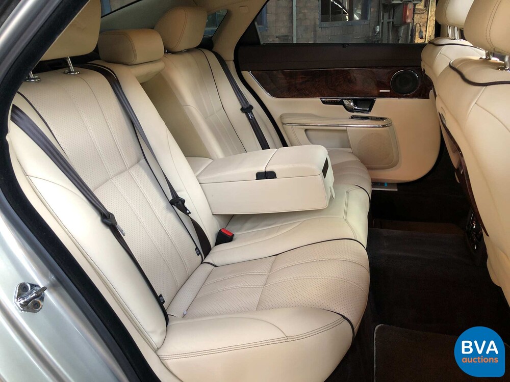 Jaguar XJ5.0 V8 SuperCharged Supersport LWB 510PS 2010 -Org. NL-, 51-NBN-4.