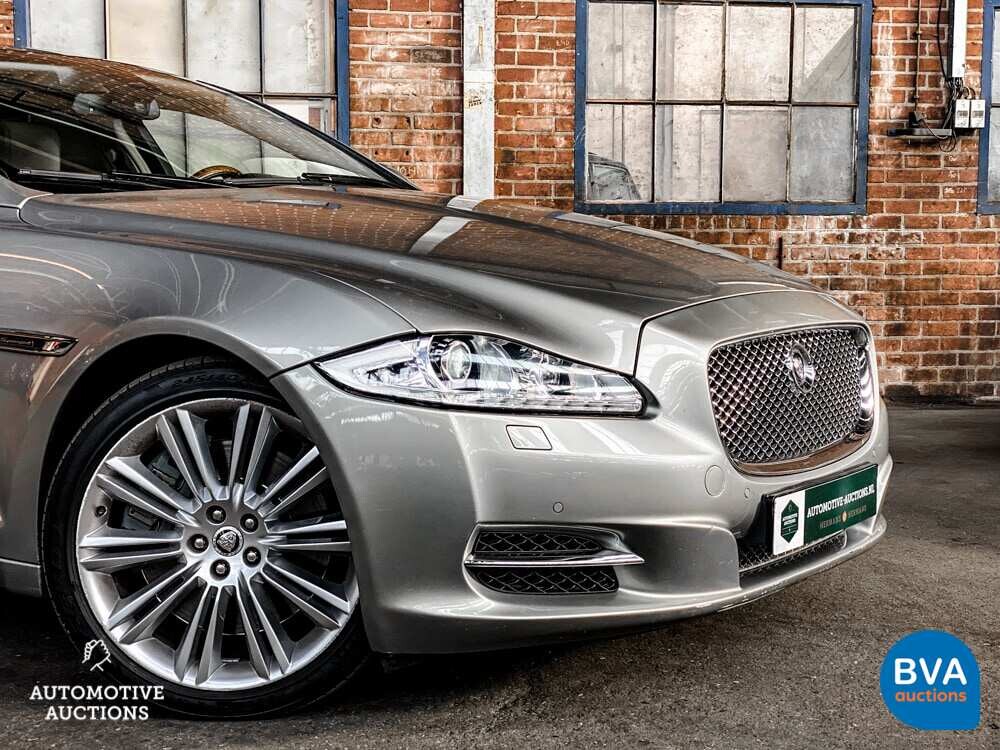 Jaguar XJ5.0 V8 SuperCharged Supersport LWB 510PS 2010 -Org. NL-, 51-NBN-4.