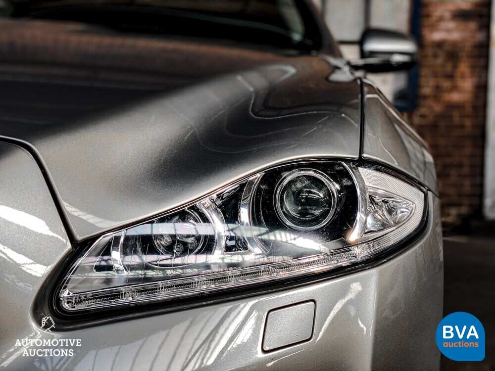 Jaguar XJ5.0 V8 SuperCharged Supersport LWB 510PS 2010 -Org. NL-, 51-NBN-4.