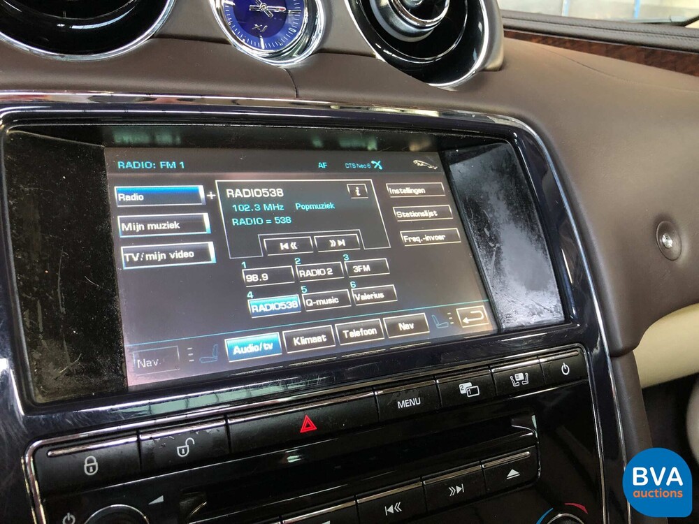 Jaguar XJ5.0 V8 SuperCharged Supersport LWB 510PS 2010 -Org. NL-, 51-NBN-4.