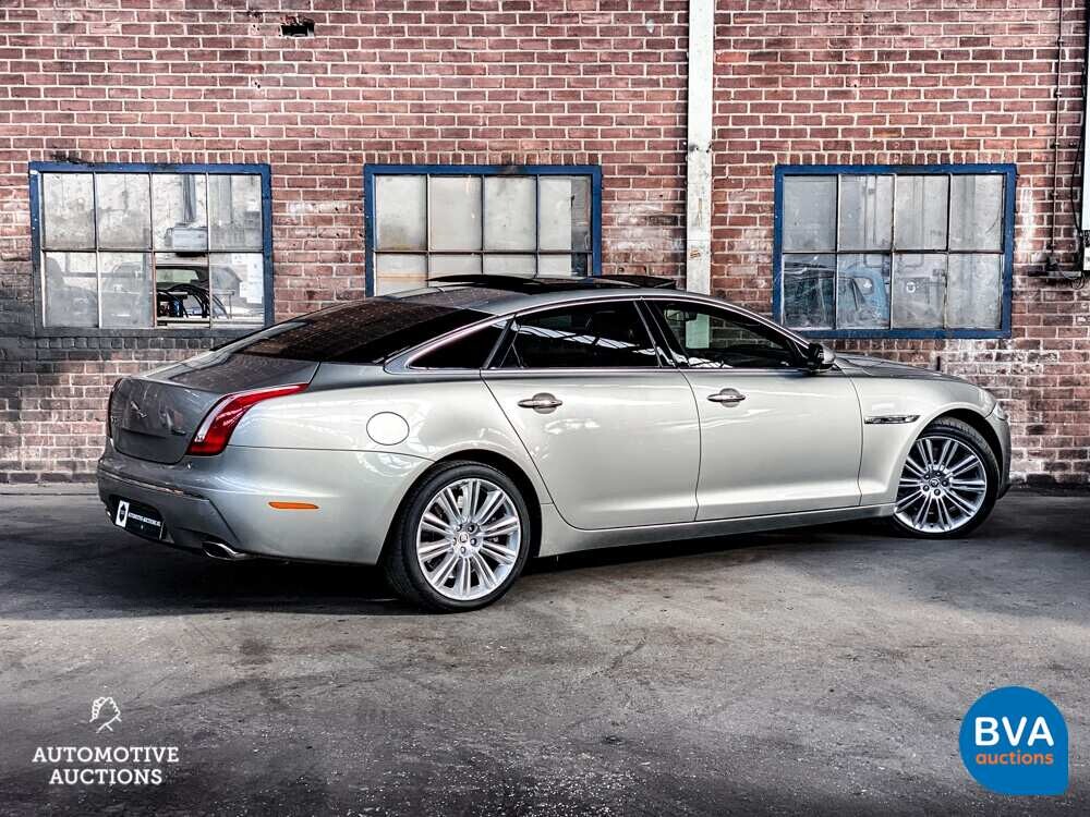 Jaguar XJ5.0 V8 SuperCharged Supersport LWB 510PS 2010 -Org. NL-, 51-NBN-4.