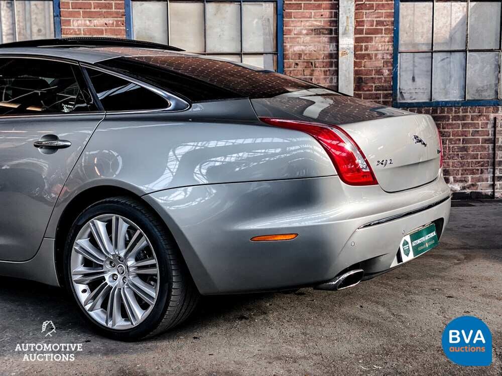 Jaguar XJ5.0 V8 SuperCharged Supersport LWB 510PS 2010 -Org. NL-, 51-NBN-4.