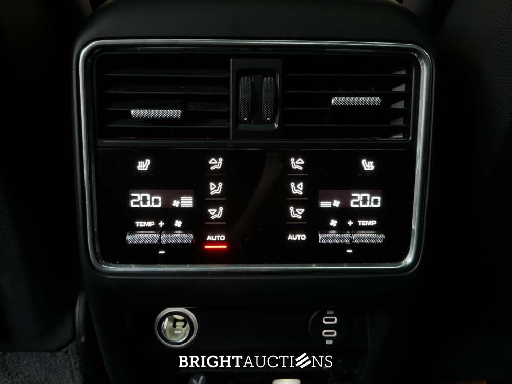 Porsche Cayenne Coupe Turbo S E-Hybrid 4.0 V8 -TECHART CARBON- 680pk 2020 (Origineel-NL), J-707-RT