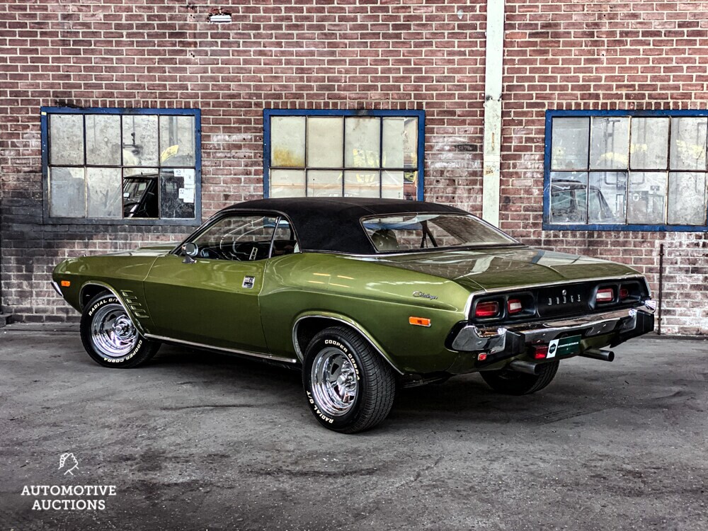 Dodge-Herausforderer 5.2L V8 Coupe Edelbrock 300PS 1974.