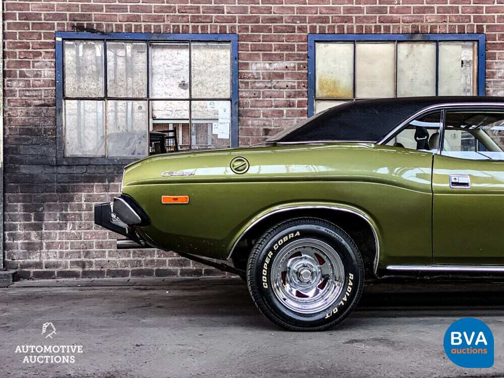 Dodge-Herausforderer 5.2L V8 Coupe Edelbrock 300PS 1974.