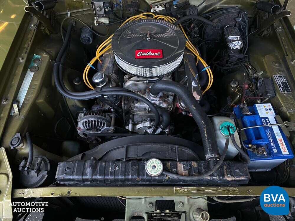 Dodge-Herausforderer 5.2L V8 Coupe Edelbrock 300PS 1974.
