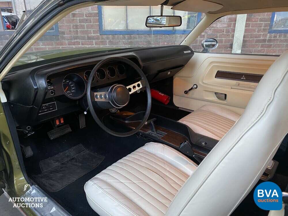 Dodge-Herausforderer 5.2L V8 Coupe Edelbrock 300PS 1974.