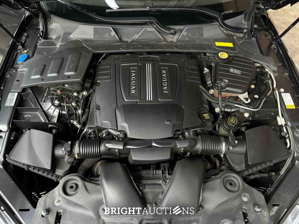 Jaguar XJ L 5.0 V8 LWB Portfolio 385pk 2011 MY