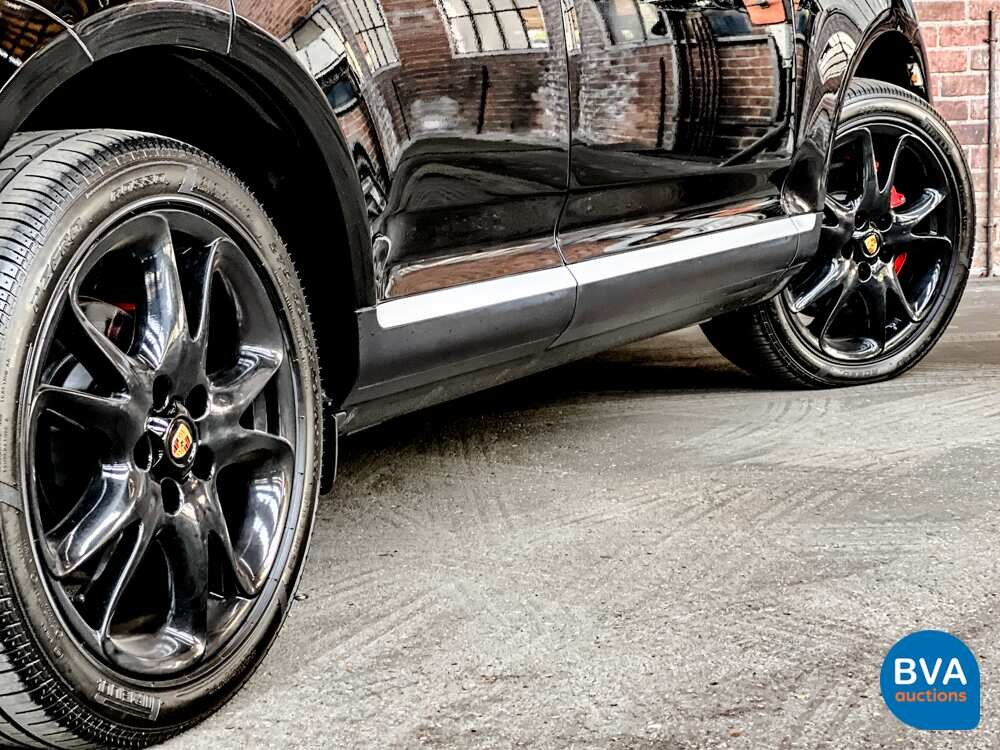 Porsche Cayenne Turbo 4.5 V8 450 PS, L-446-RR.