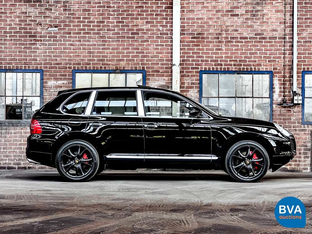 Porsche Cayenne Turbo 4.5 V8 450 PS, L-446-RR.