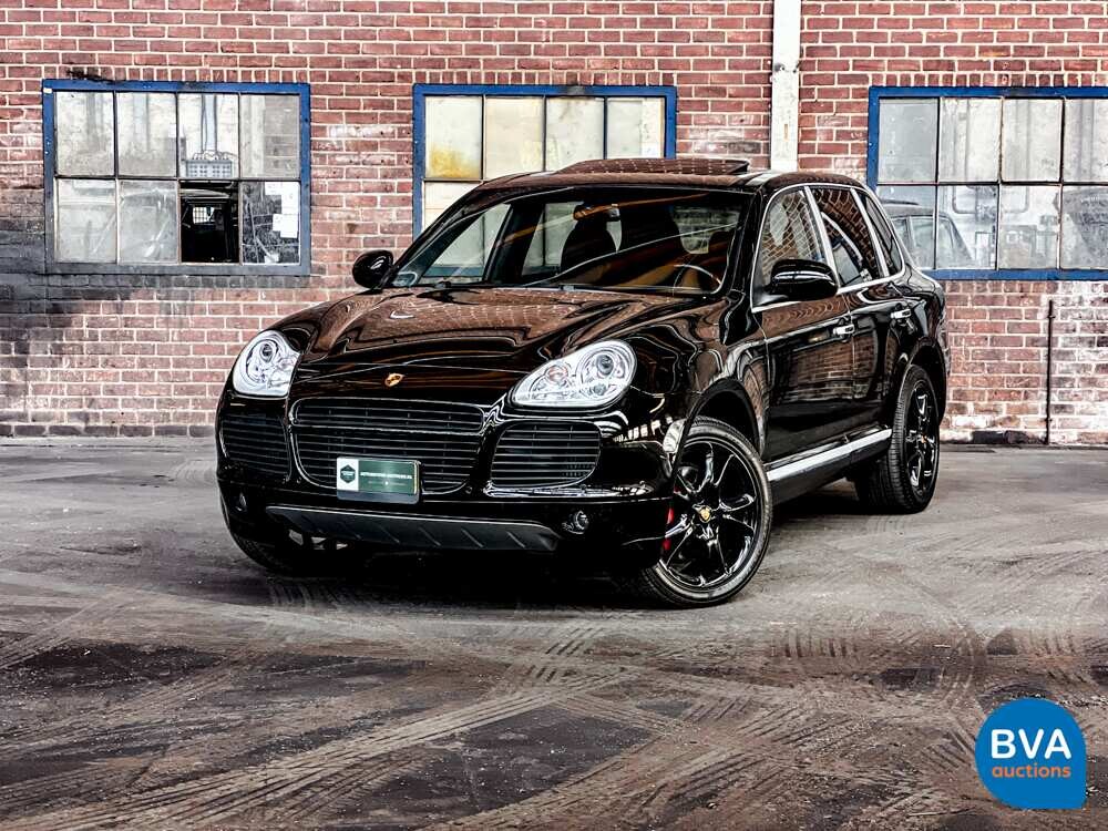 Porsche Cayenne Turbo 4.5 V8 450 PS, L-446-RR.