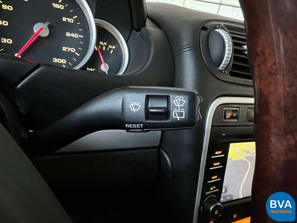 Porsche Cayenne Turbo 4.5 V8 450 PS, L-446-RR.