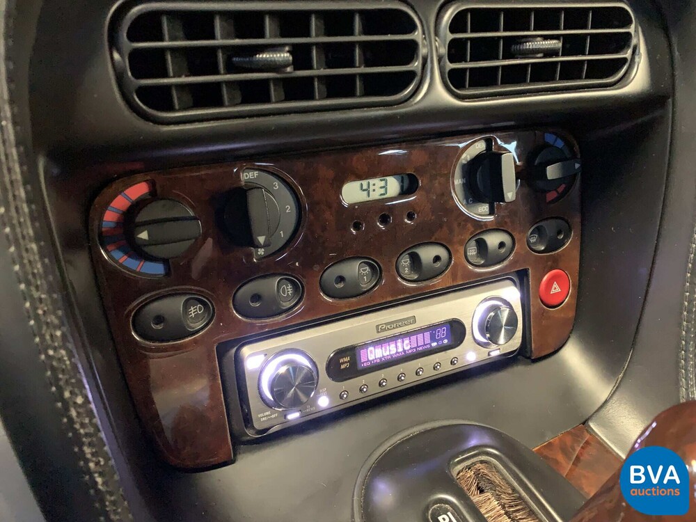 Aston Martin DB7 3.2 Coupé 325 PS 1996, 81-JT-RP.