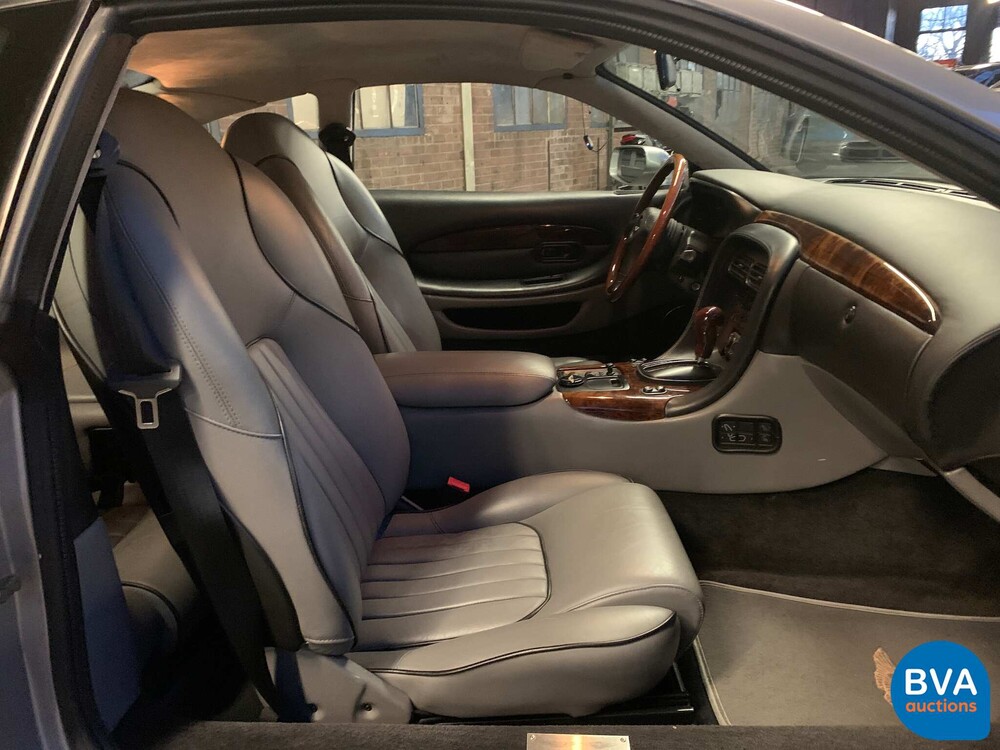 Aston Martin DB7 3.2 Coupé 325 PS 1996, 81-JT-RP.