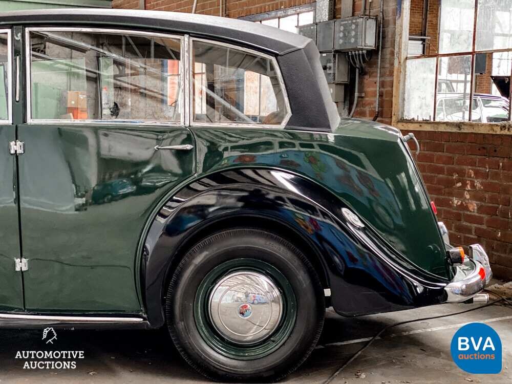 Triumph Saloon Rigid Body 2000 1936, DY-41-RT.