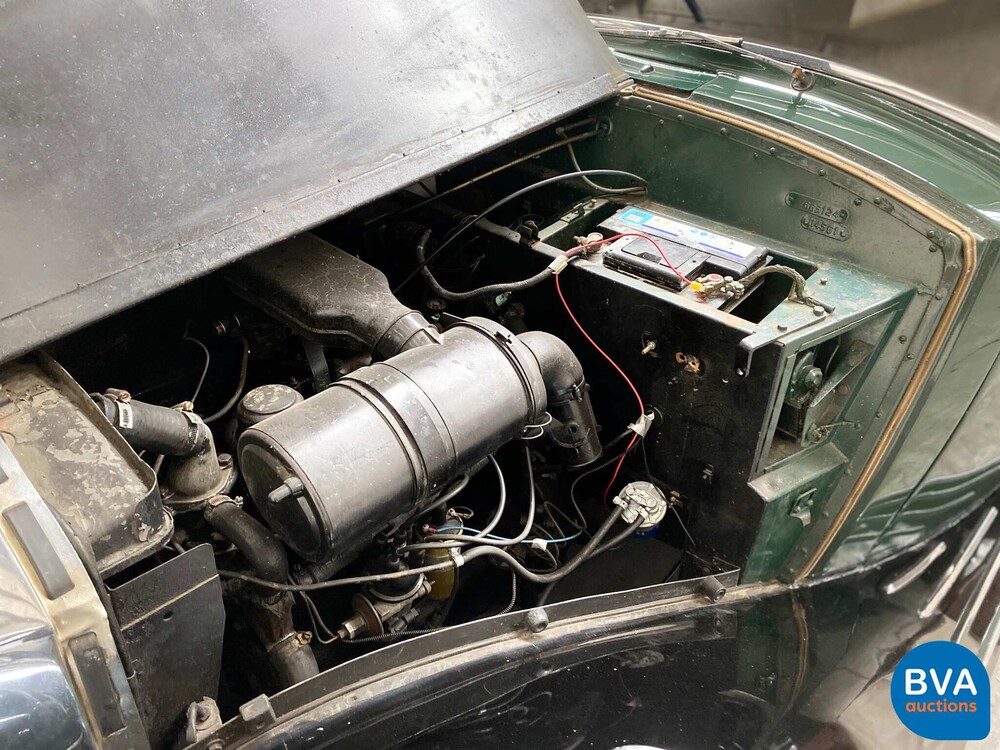 Triumph Saloon Rigid Body 2000 1936, DY-41-RT.