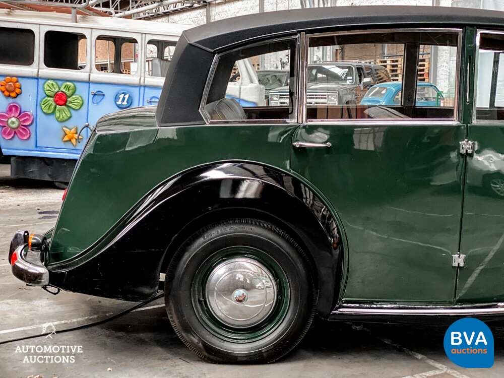 Triumph Saloon Rigid Body 2000 1936, DY-41-RT.