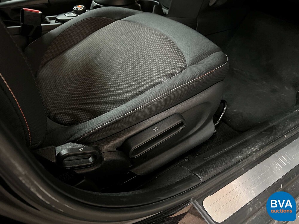 Mini 1.5 Cooper Business 136 PS 2015, GG-433-Z.