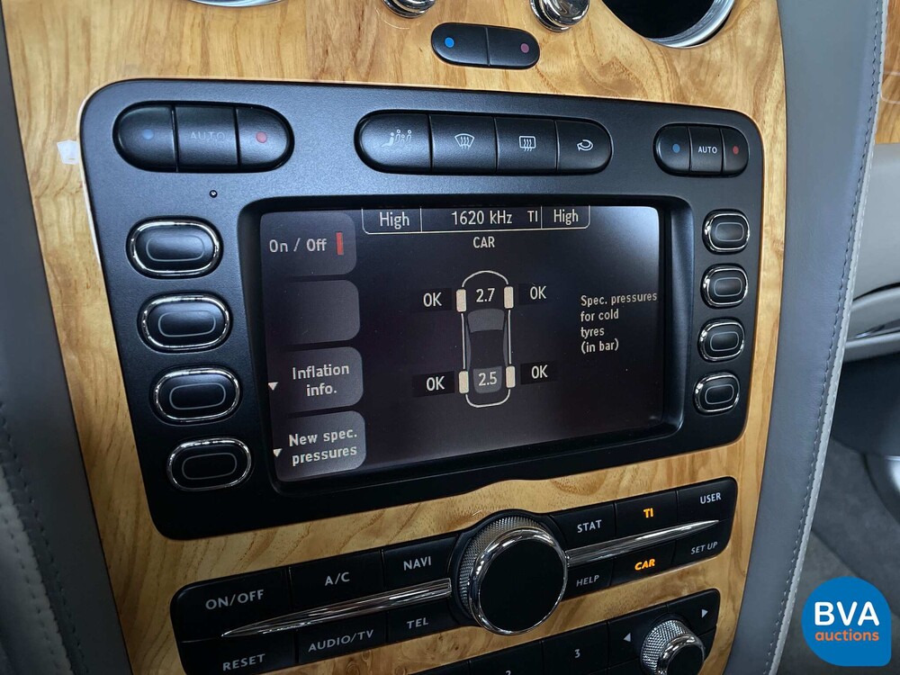 Bentley Continental Flying Spur 6.0 W12 560 PS 2006.