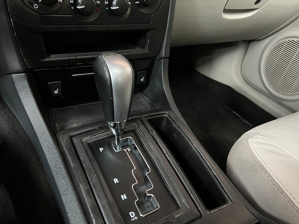 Dodge Charger 5.7 V8 Hemi 2006.