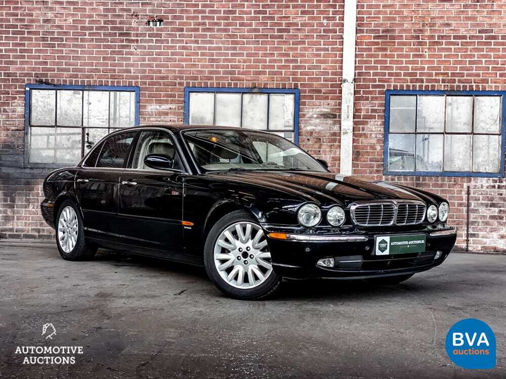 Jaguar XJ3.5 V8 Automatik 258 PS Org.NL 2004, 32-NV-FX.