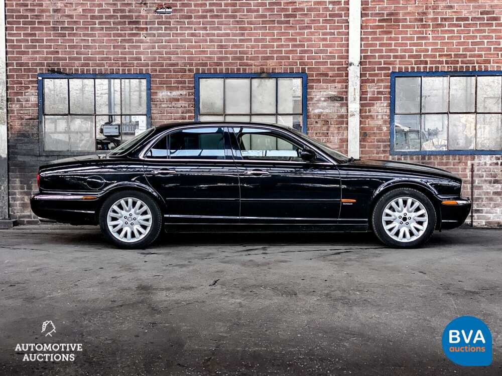 Jaguar XJ3.5 V8 Automatik 258 PS Org.NL 2004, 32-NV-FX.