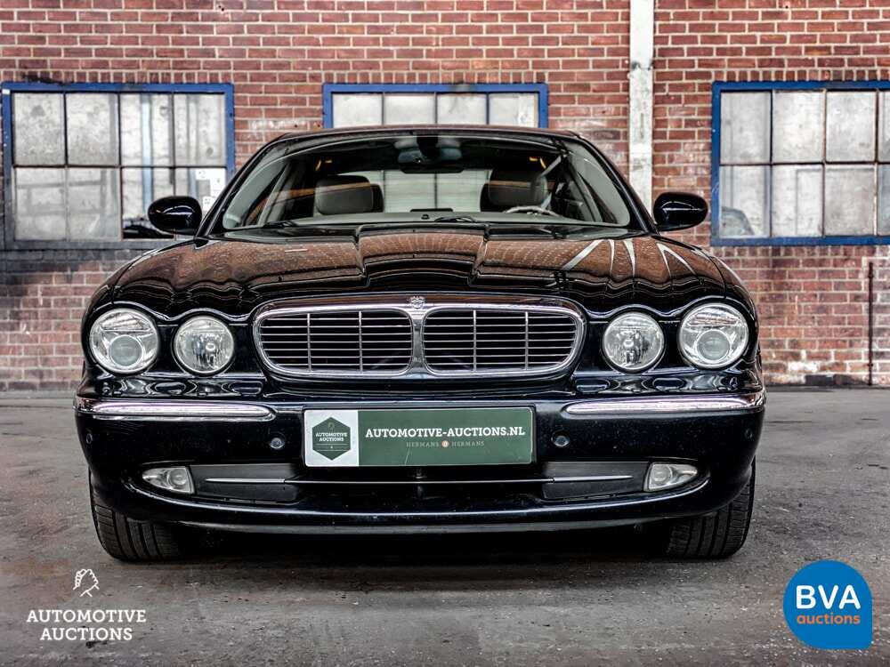 Jaguar XJ3.5 V8 Automatik 258 PS Org.NL 2004, 32-NV-FX.