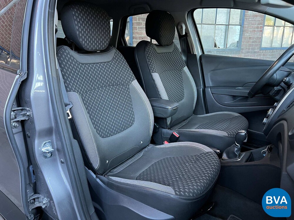 Renault Capture 1.2 Tce Bose 118 PS 2018, P-996-FP.