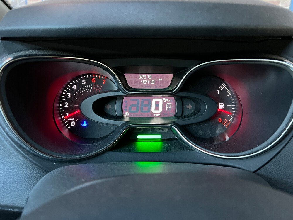 Renault Capture 1.2 Tce Bose 118 PS 2018, P-996-FP.