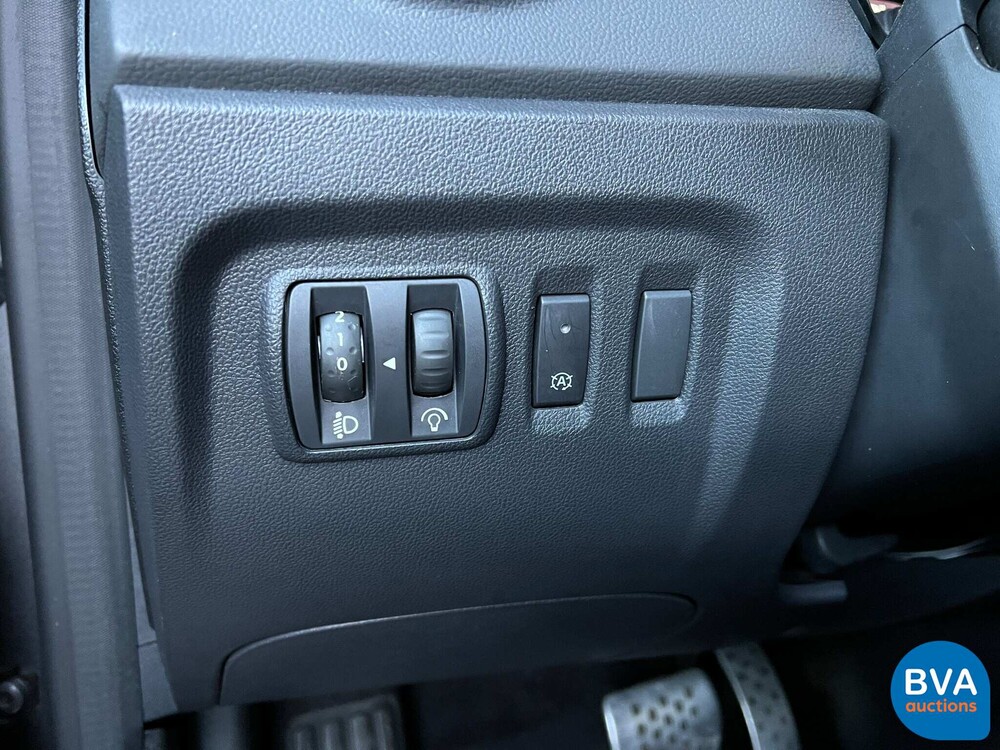 Renault Capture 1.2 Tce Bose 118 PS 2018, P-996-FP.