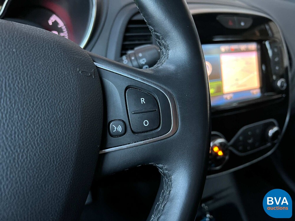 Renault Capture 1.2 Tce Bose 118 PS 2018, P-996-FP.