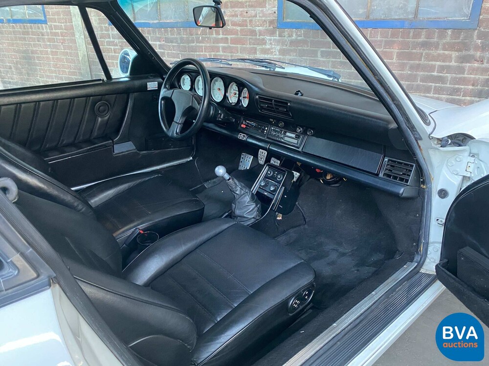 Porsche 911 Carrera 3.2 Coupé RUF CTR 1986.