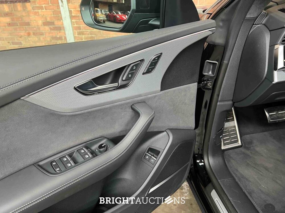 Audi Q8 60 TFSIe Quattro S-Line 490pk 2025 Plug-In Hybrid Fabrieksgarantie