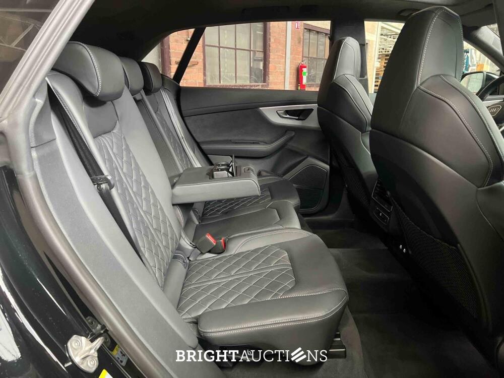 Audi Q8 60 TFSIe Quattro S-Line 490pk 2025 Plug-In Hybrid Fabrieksgarantie