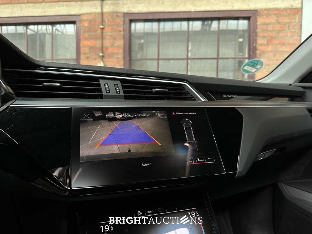 Audi e-tron 55 Quattro Business Edition Plus 95 kWh 408pk 2020 (Origineel-NL + 1e Eigenaar), K-881-DG