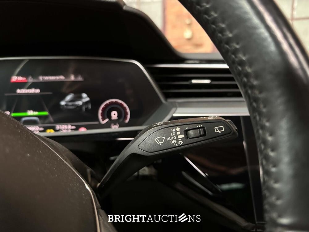 Audi e-tron 55 Quattro Business Edition Plus 95 kWh 408pk 2020 (Origineel-NL + 1e Eigenaar), K-881-DG