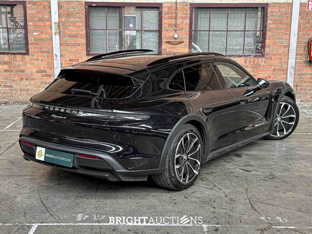 Porsche Taycan Cross Turismo 4 93 kWh Sport-Chrono 476pk 2021, P-434-JF