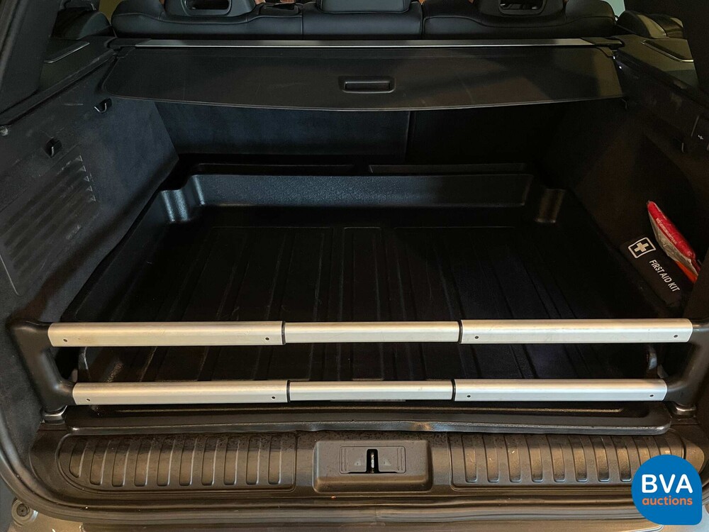 Land Rover Range Rover Sport SVR 5.0 V8 Supercharged 551hp 2015, NP-685-Z.