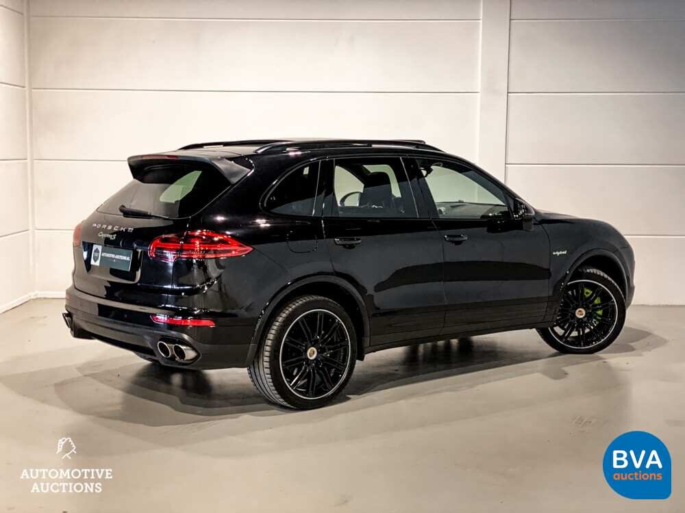 Porsche Cayenne 3.0 S E-Hybrid GTS-Pakket 416pk Plug-In Hybride 2015 -Org. NL-, 3-ZHG