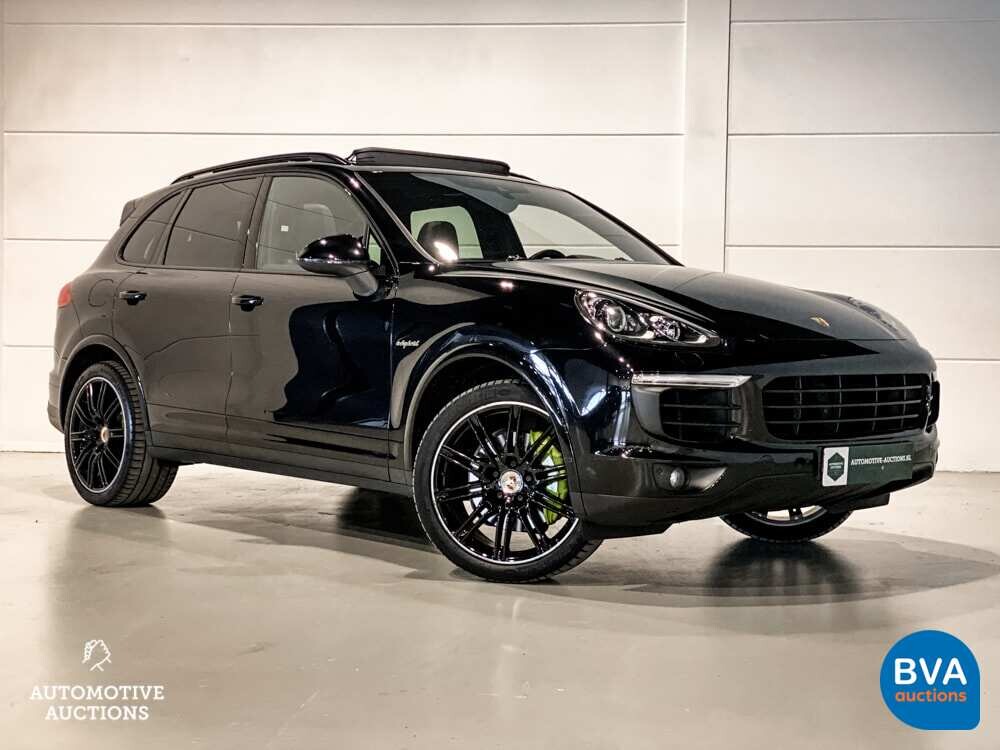 Porsche Cayenne 3.0 S E-Hybrid GTS-Pakket 416pk Plug-In Hybride 2015 -Org. NL-, 3-ZHG