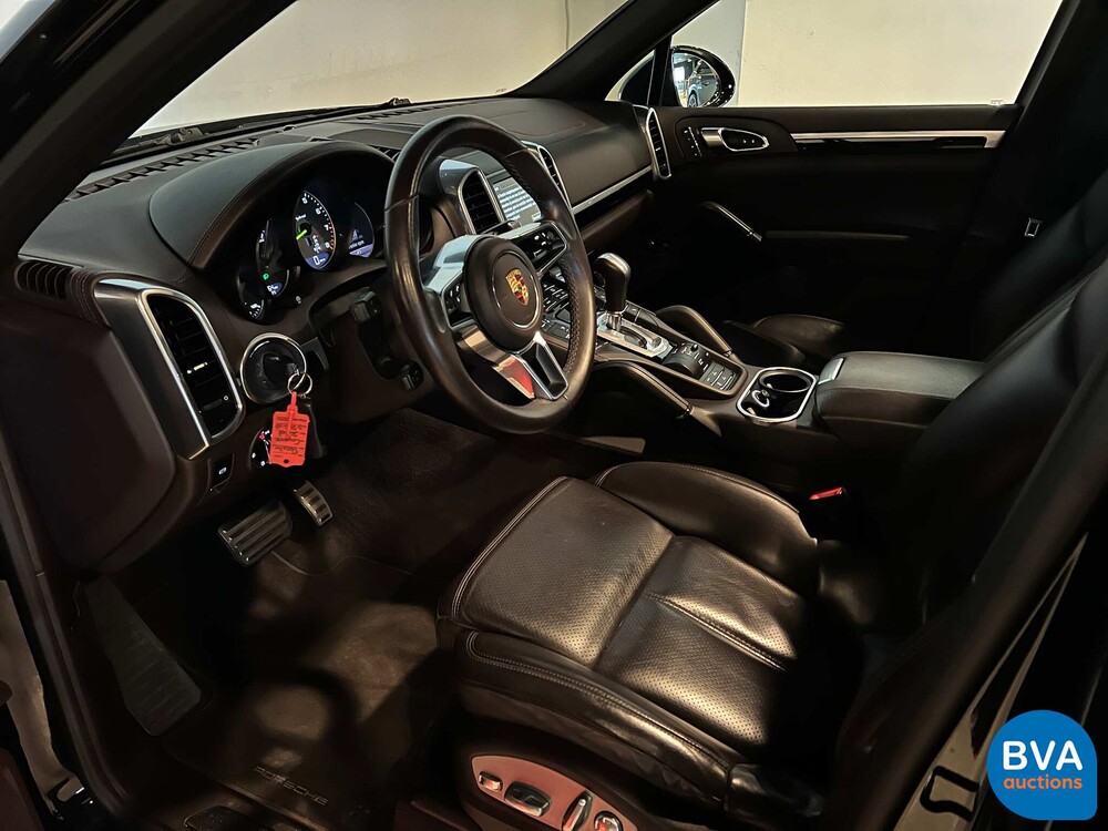Porsche Cayenne 3.0 S E-Hybrid GTS-Pakket 416pk Plug-In Hybride 2015 -Org. NL-, 3-ZHG