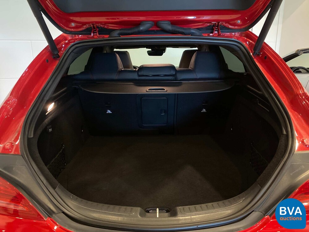 Mercedes-Benz CLA45 AMG 4matic 360pk 2014, NL-kenteken